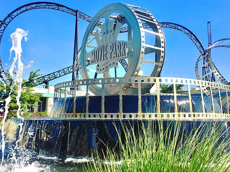 Movie Park Germany Logo-Brunnen für Academy Gruppen