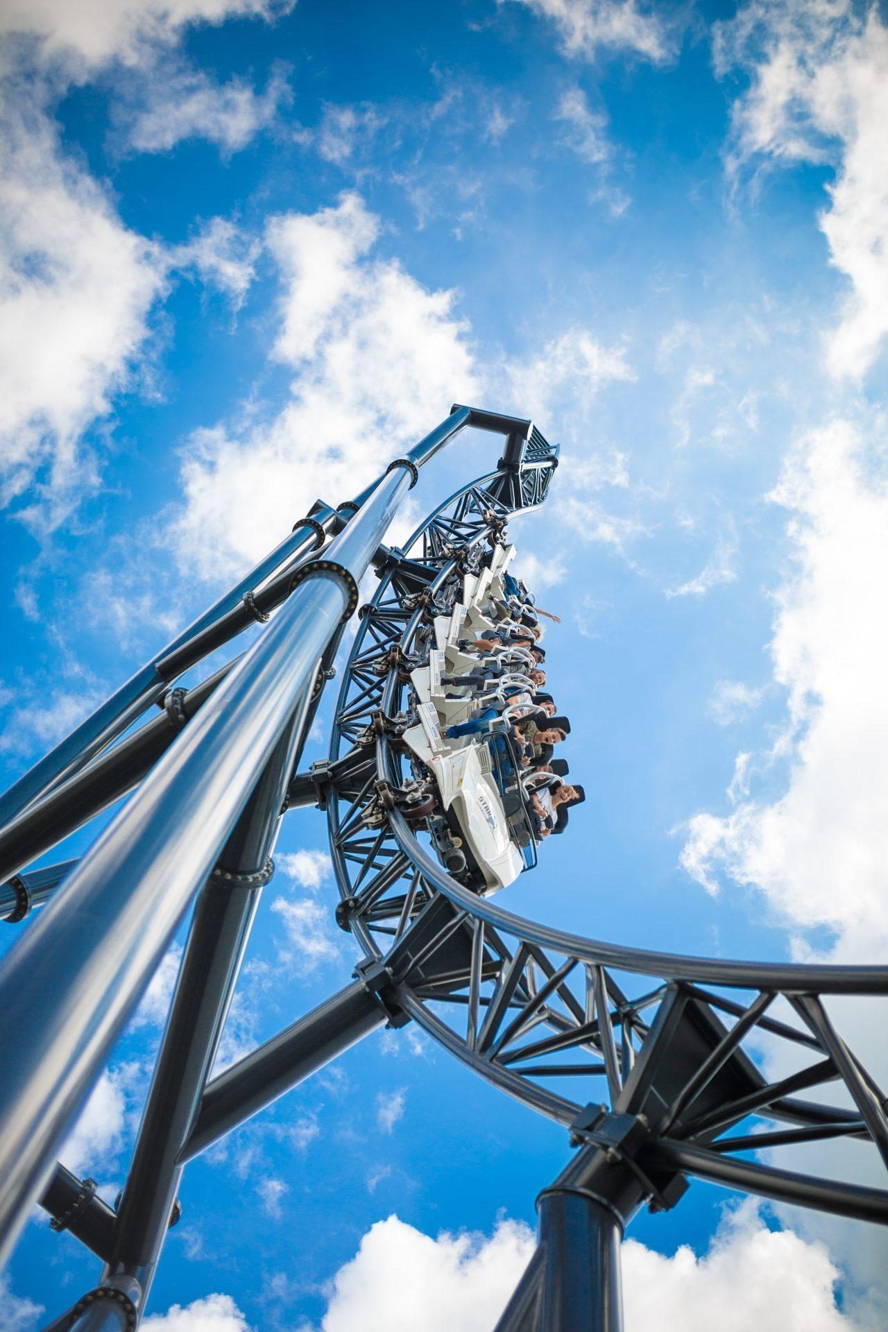 Mensen in Star Trek achtbaan - Movie Park openingstijden